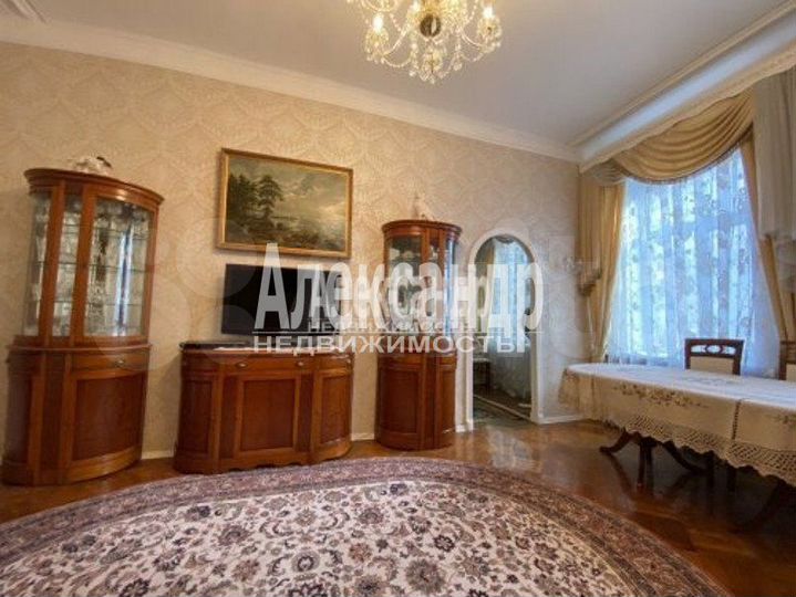 4-к. квартира, 107,8 м², 2/6 эт.