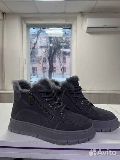 Зимняя обувь женская 40 размера