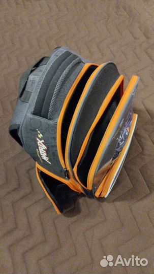 Рюкзак школьный (ранец)