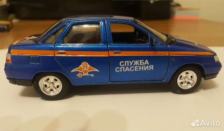 Игрушка-модель машина ваз LADA 110 1:36