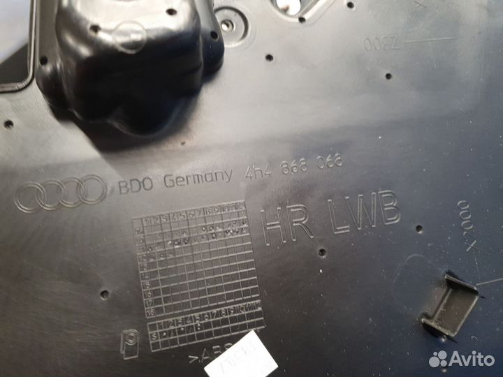 Обшивка двери задняя правая Audi A8 S8 D4 2010-201