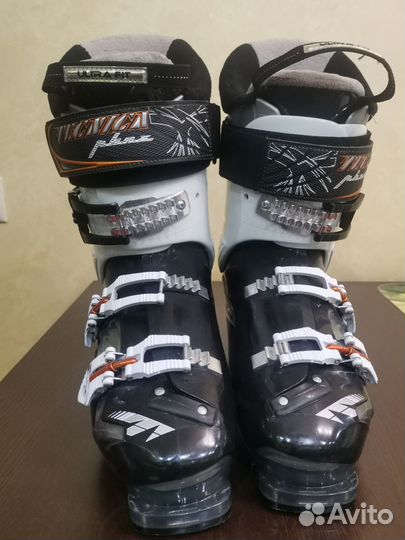 Горнолыжные ботинки