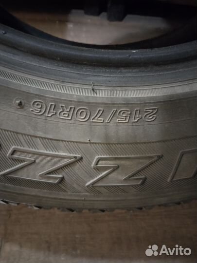 Bridgestone Blizzak DM-Z3 215/70 R16