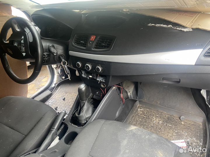 Авторазборка Renault Fluence на запчасти