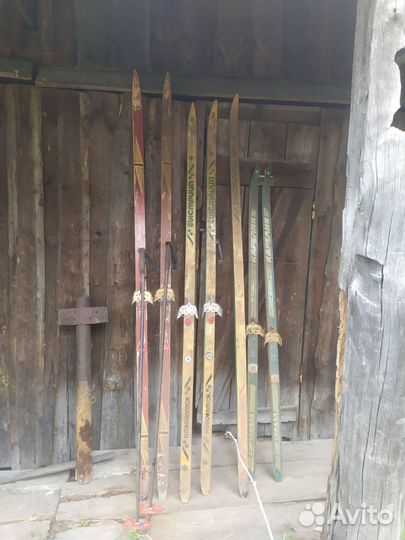 Продам старые сссрские лыжи