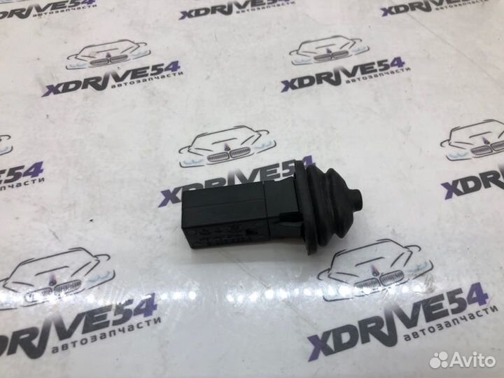 Активатор лючка бензобака Bmw X5 F15 N57D30A 2014