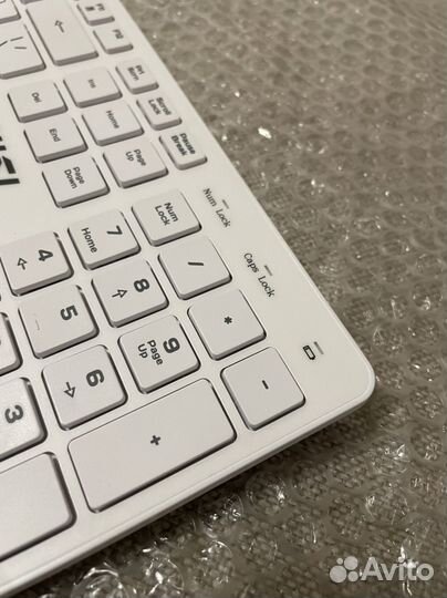 Беспроводная клавиатура и мышь MSI комплект