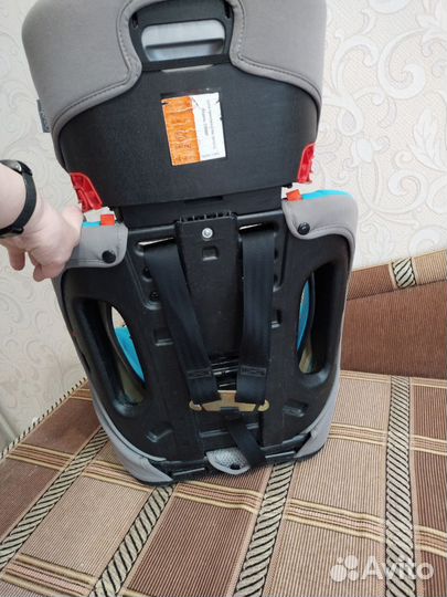 Автомобильное детское кресло от 9 до 36 кг