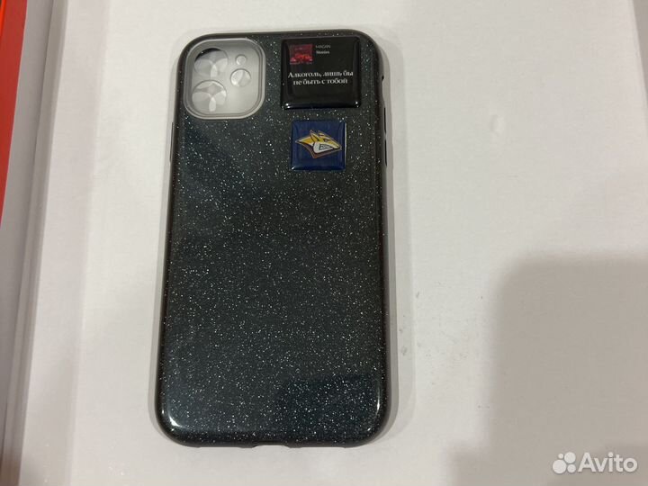 Чехлы на телефон iPhone 11