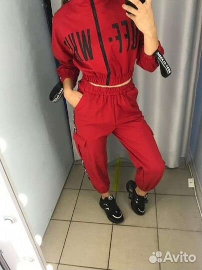 Спортивный костюм