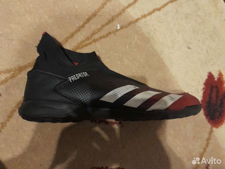Бутсы adidas predator