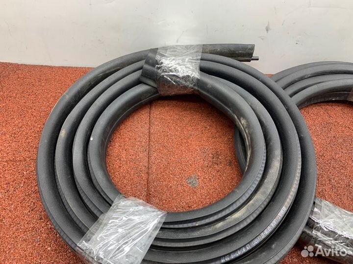 Уплотнитель двери Renault Logan 2 L8 K7M812 1.6