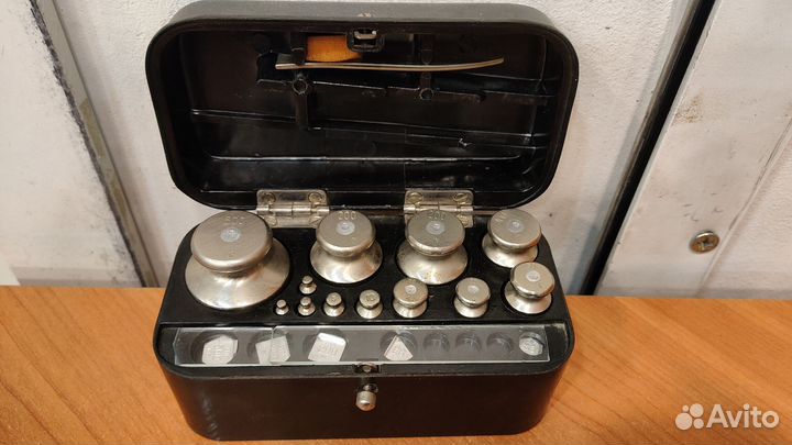 Коллекция:Веcы равноплечие вр-100, Комплекты гирь