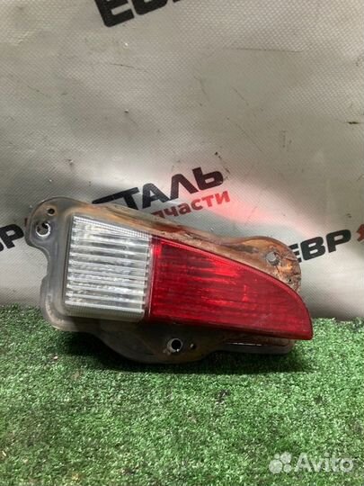 Фонарь задний правый Hyundai Elantra Xd лифтбэк