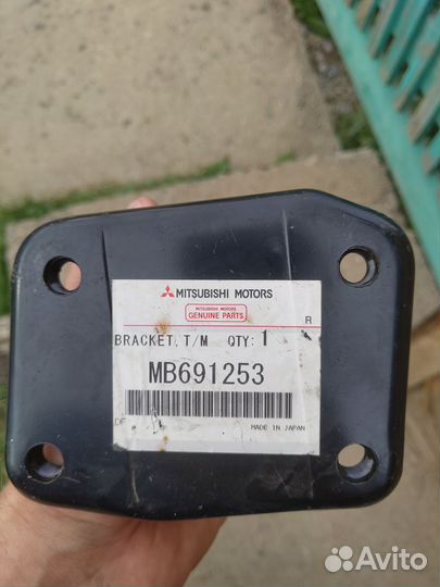 Опора двигателя