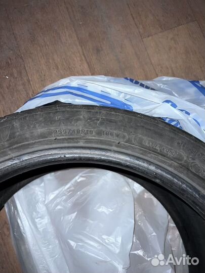 Michelin Pilot Sport 4 255/40 R19 100