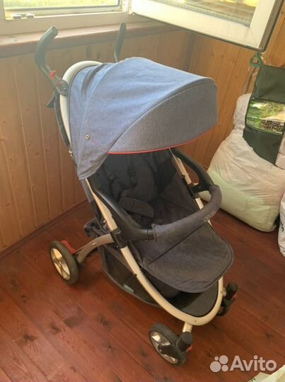 Прогулочная коляска