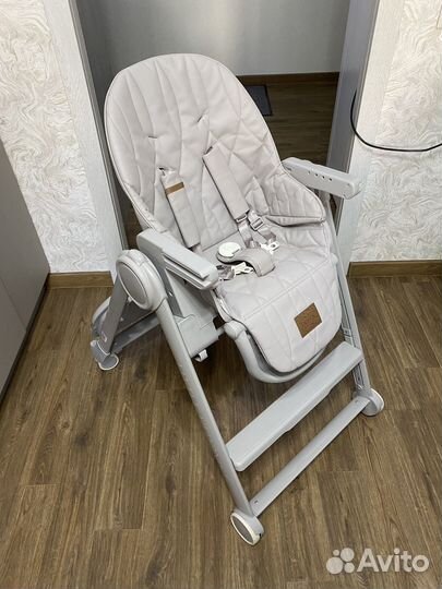 Стульчик для кормления happy baby