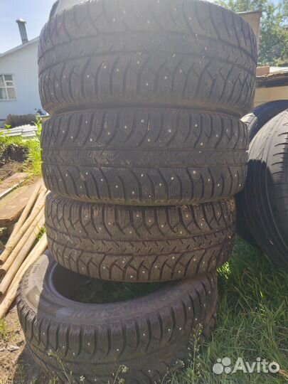 Bridgestone Ice Cruiser 7000S 255/55 R16 91T