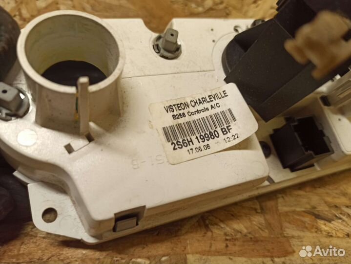 Блок управления печкой Ford Fusion