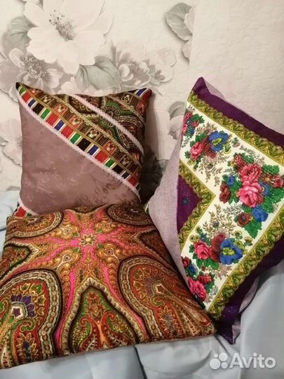 Красивые подушки с наволочками