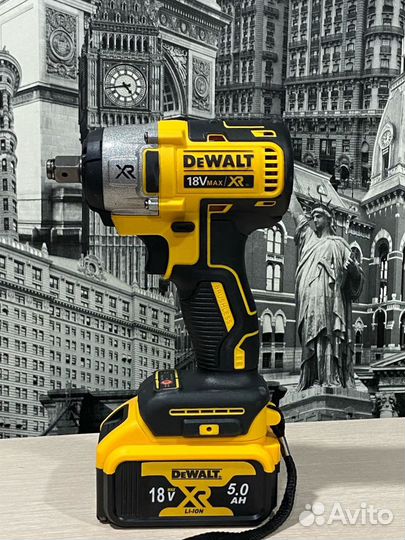 Гайковерт аккумуляторный dewalt