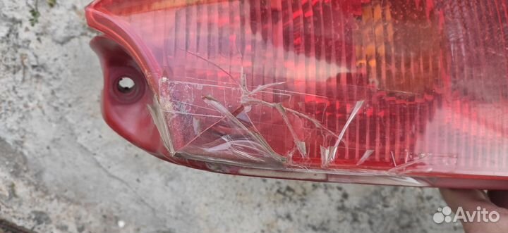 Фонарь задний правый Пежо 307 sw