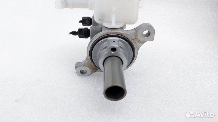 Главный тормозной цилиндр Kia Soul SK G4FG 2019