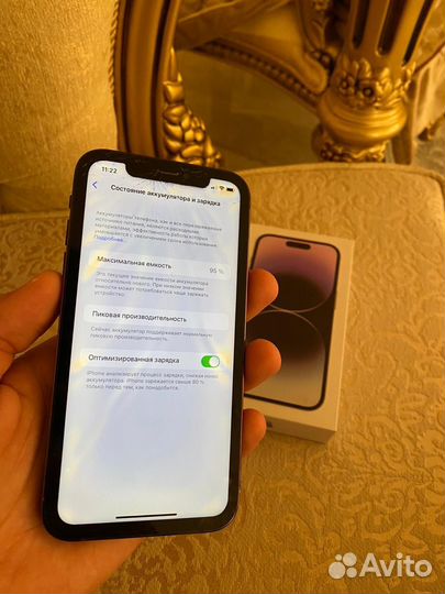 Телефон iPhone XR в корпусе 14 pro