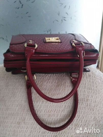 Сумка лаковая, новая