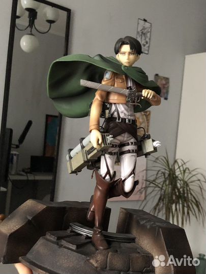 Фигурка атака титанов леви аккерман