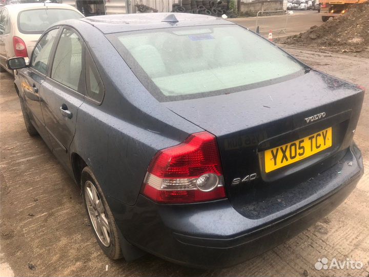 Разбор на запчасти Volvo S40 2004
