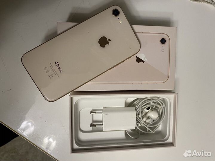 iPhone 8, 128 ГБ