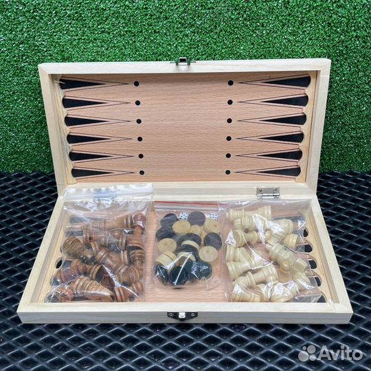 Настольная игра 3 в 1 шахматы шашки нарды