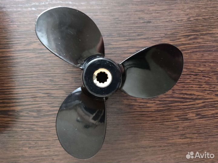 Винт на лодочный мотор Suzuki DF4/5/6