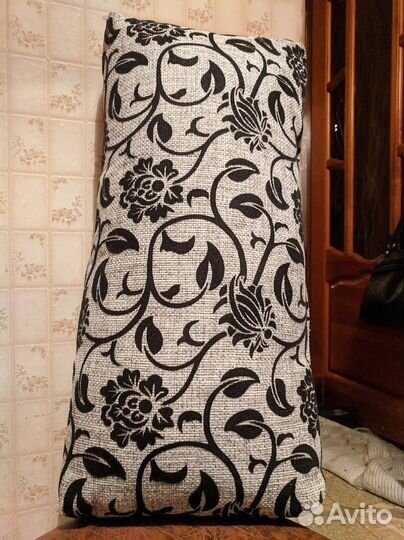 Подушка диванная. Валик. Гобелен
