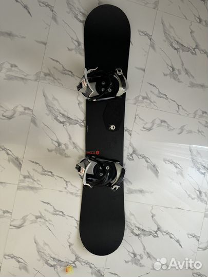 Сноуборд с креплениями