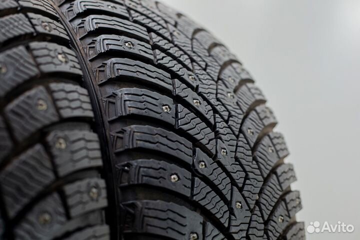 Pirelli Ice Zero 2 245/45 R18 100H