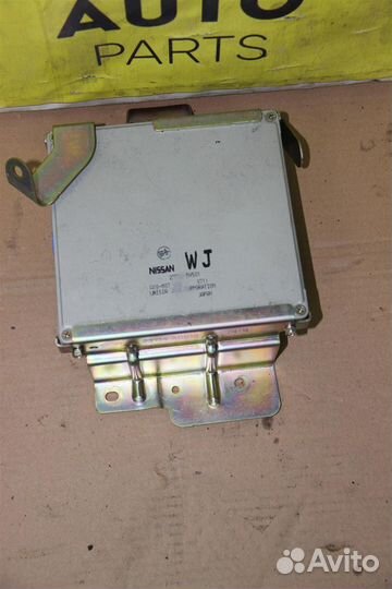Блок управления двигателем Nissan R'nessa (n30) 1