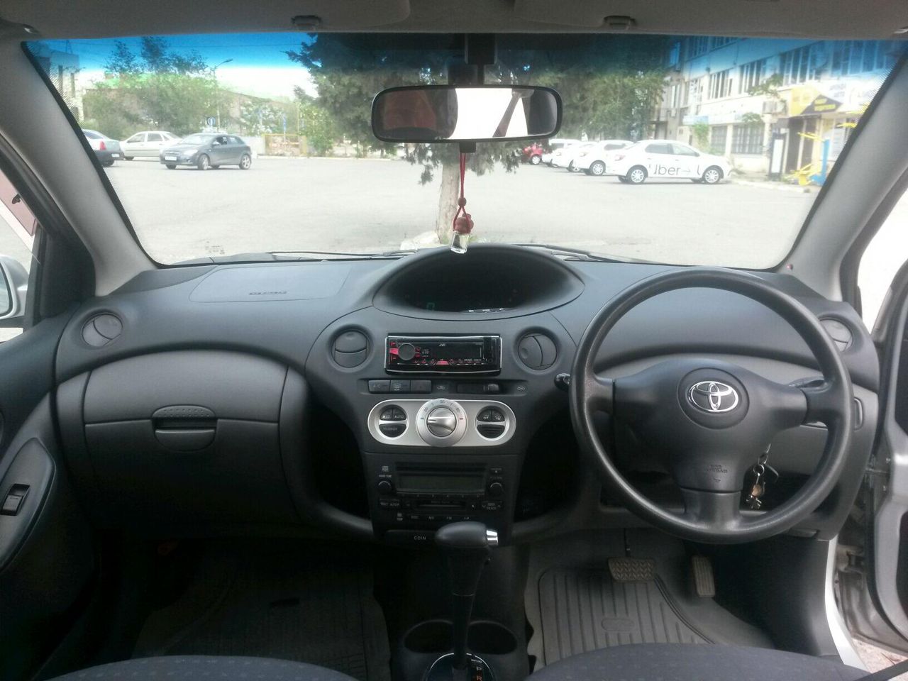 Toyota Vitz: фото владельца