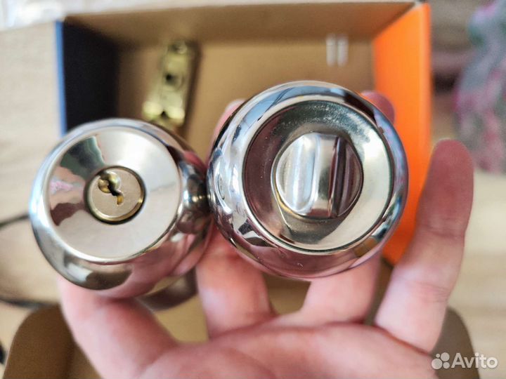 Мебельные ножки, дверная ручка, замок