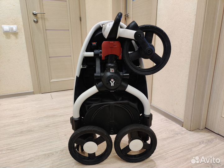 Коляска Recaro BabyZen с креслом Young Profi plus