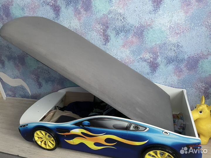 Детская кровать машина с матрасом