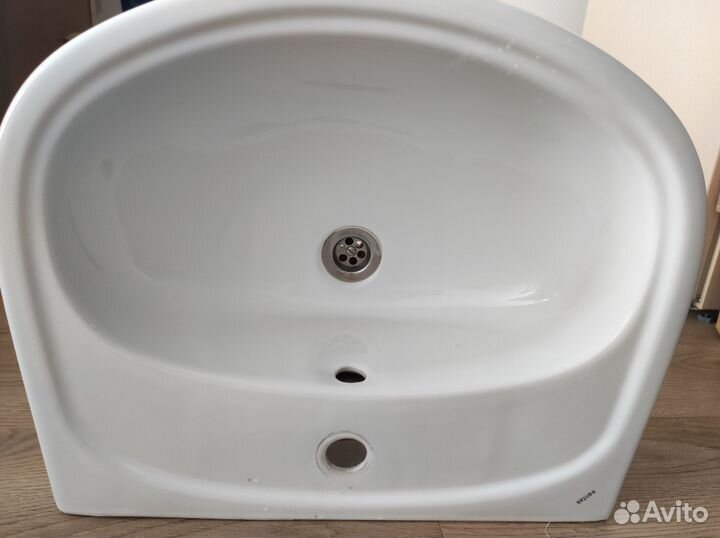 Раковина santek с пьедесталом бу из новостройки