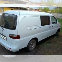 Hyundai H-1 2.5 MT, 2000, 300 000 км, с пробегом, цена 390 000 руб.