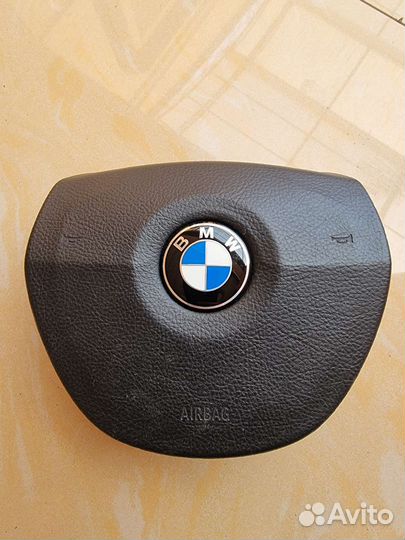 Подушка безопасности водителя BMW F10