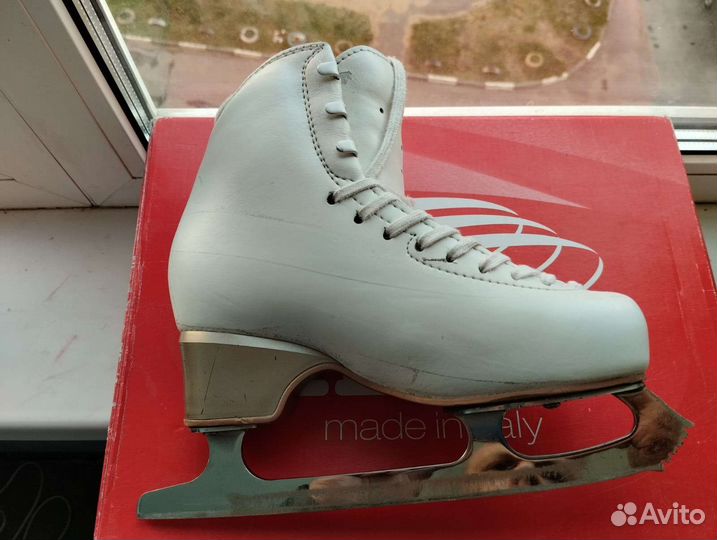 Коньки фигурные edea overture 230с