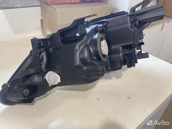 Фары на toyota camry 50 галоген