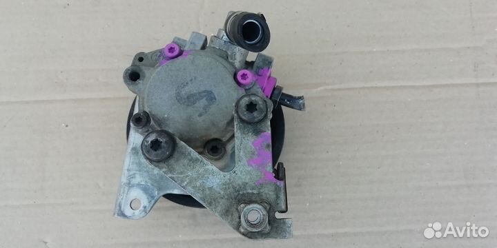 Насос гидроусилителя BMW 5 520 i523 i525 i528 i530