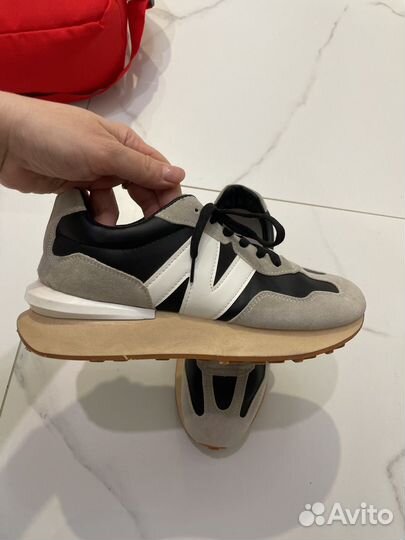 Кроссовки женские 40 размер